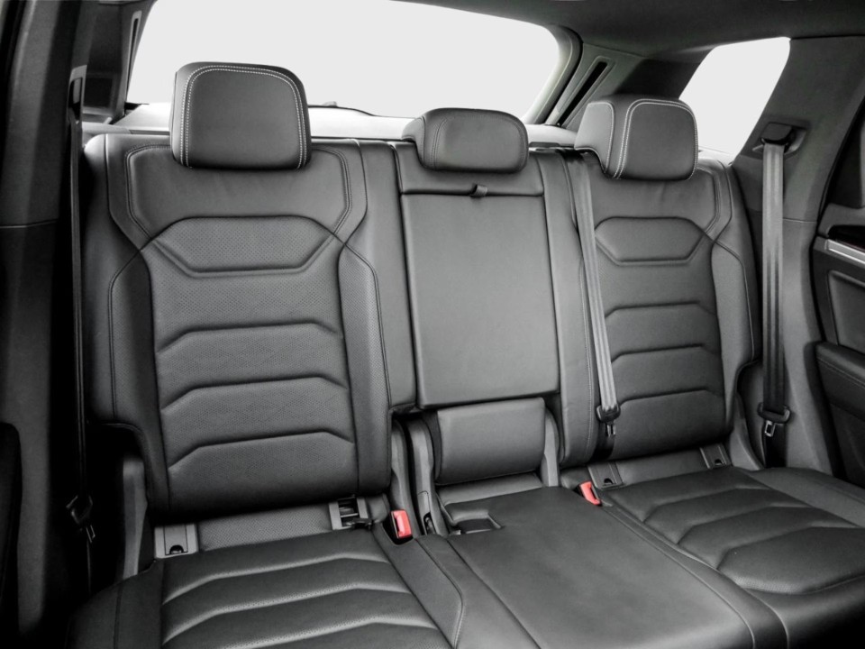 Volkswagen Touareg Elegance - foto 18