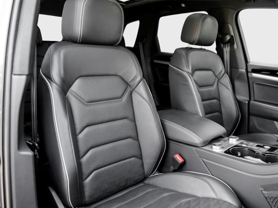 Volkswagen Touareg Elegance - foto 19