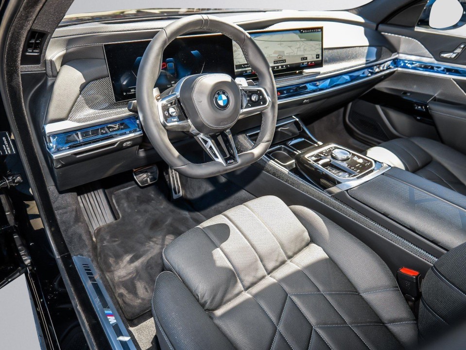 BMW Seria 7 740d xDrive - foto 14