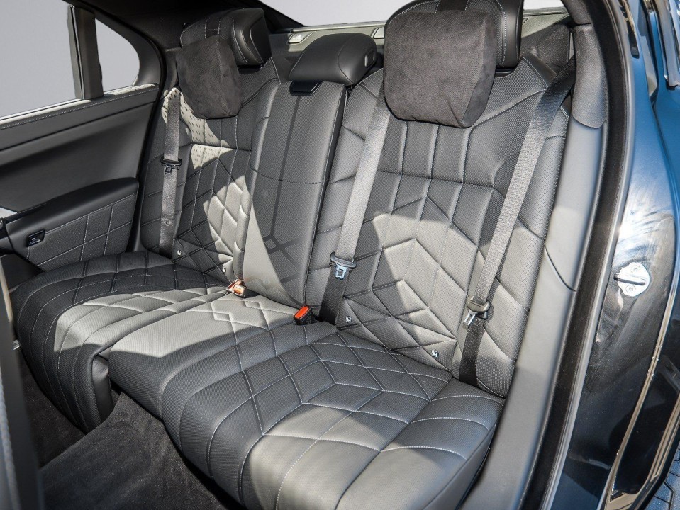 BMW Seria 7 740d xDrive - foto 10