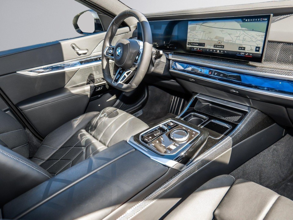 BMW Seria 7 740d xDrive - foto 12