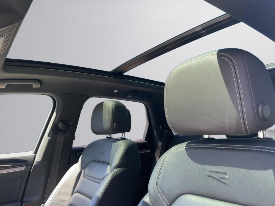 Volkswagen Touareg - foto 7