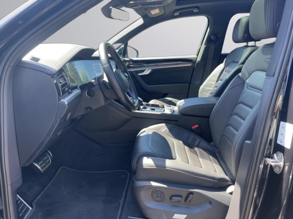 Volkswagen Touareg (5)