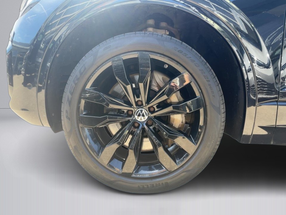 Volkswagen Touareg - foto 19