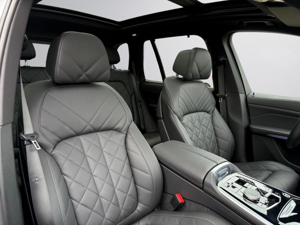 BMW X5 xDrive40d - foto 9