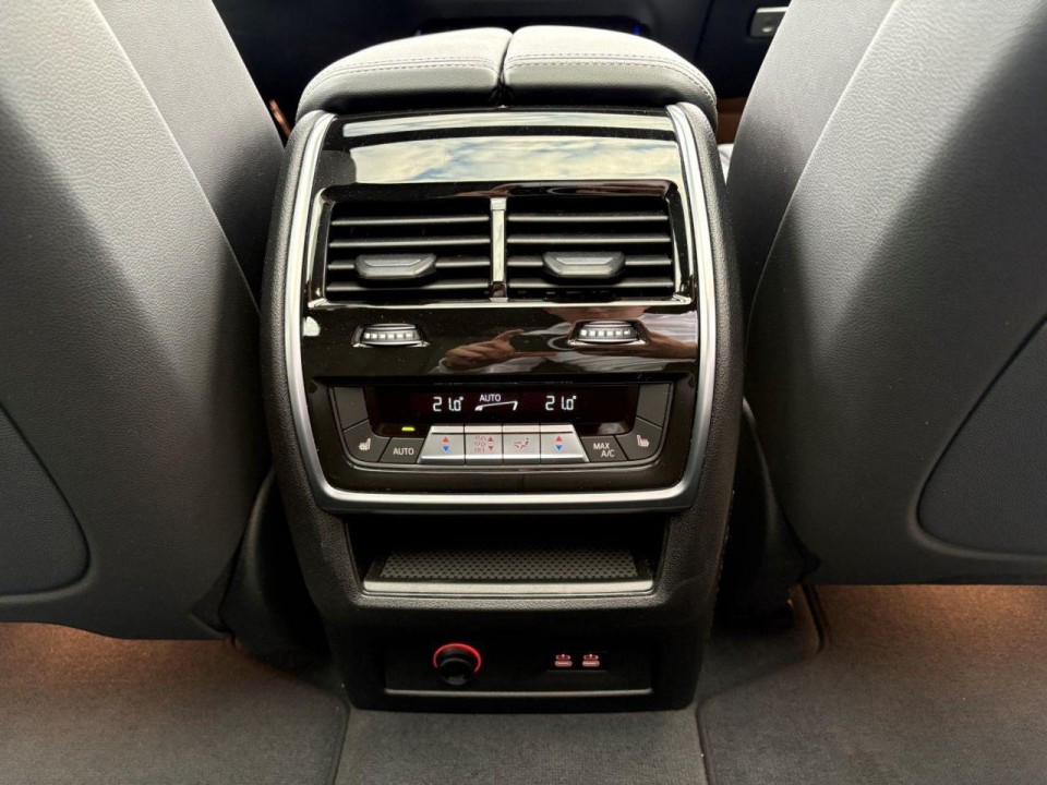 BMW X5 xDrive40d - foto 8