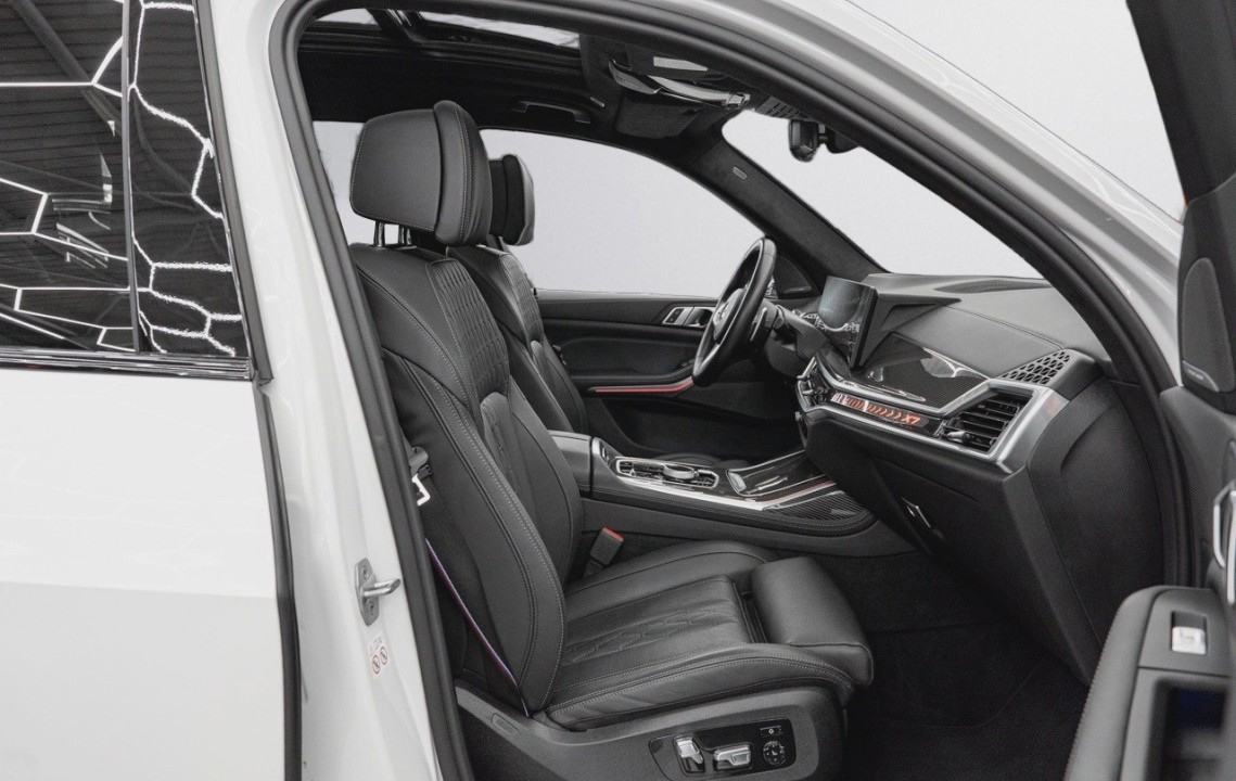 BMW X7 xDrive40i - foto 16