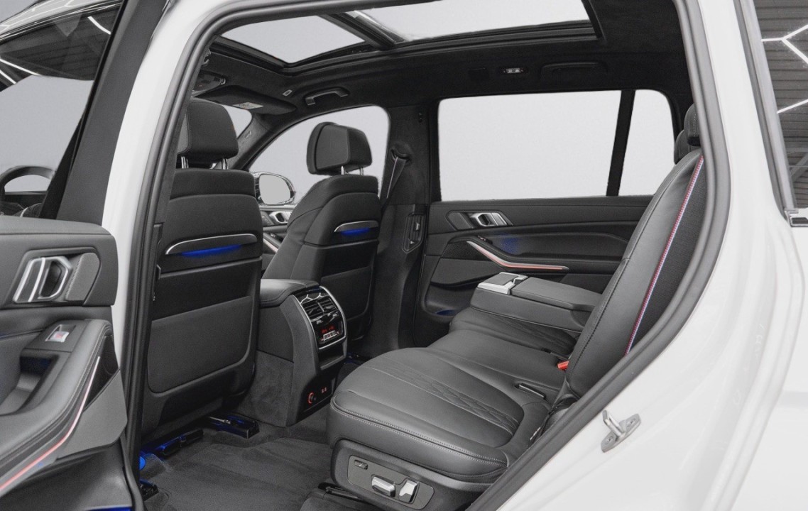BMW X7 xDrive40i - foto 12