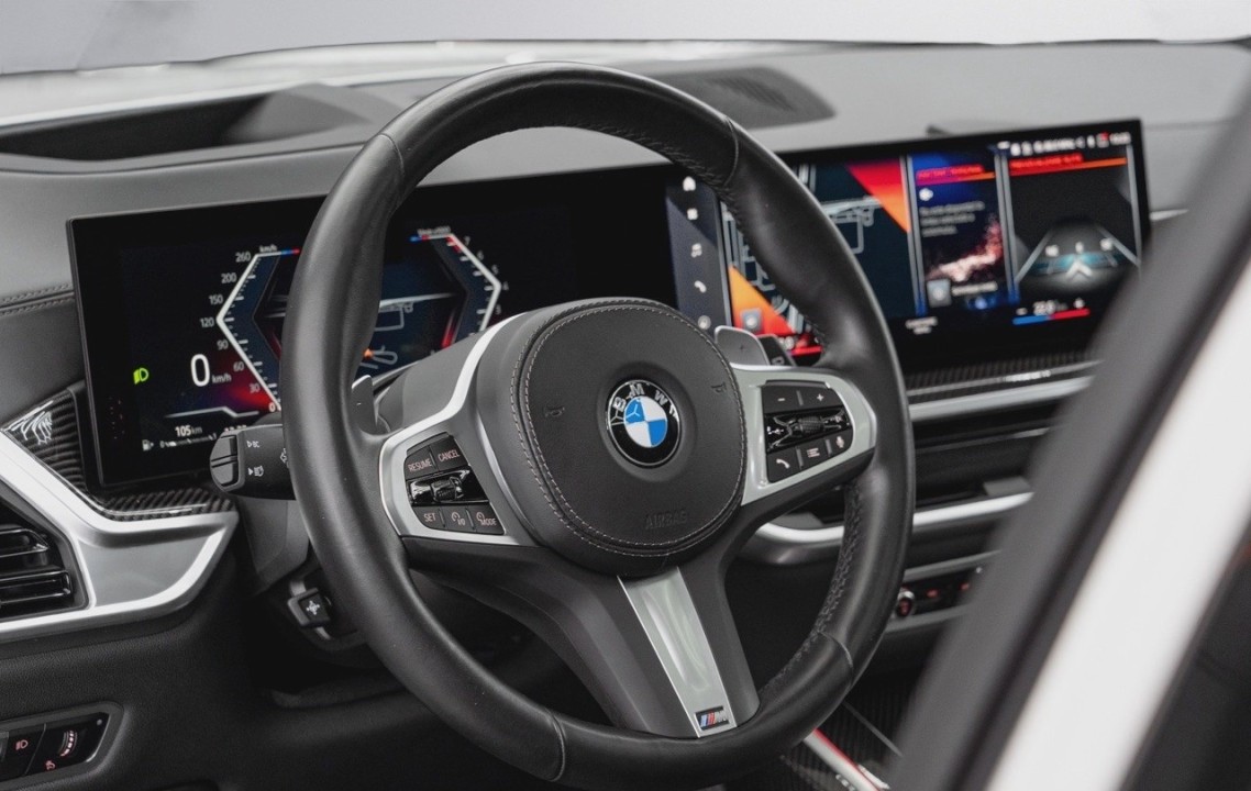 BMW X7 xDrive40i - foto 20