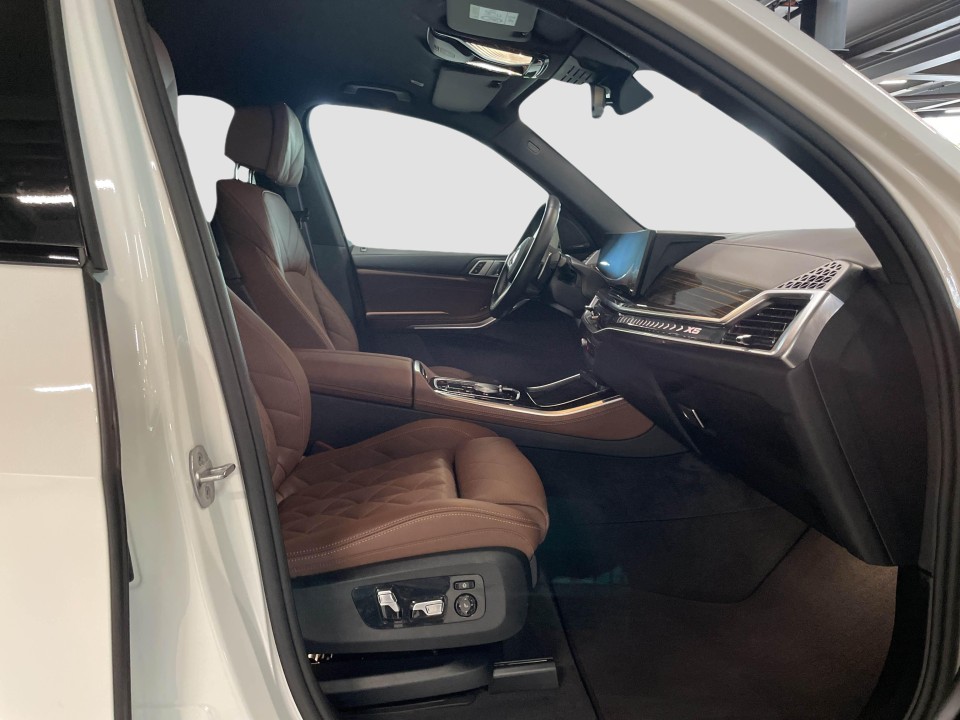 BMW X5 xDrive30d - foto 9