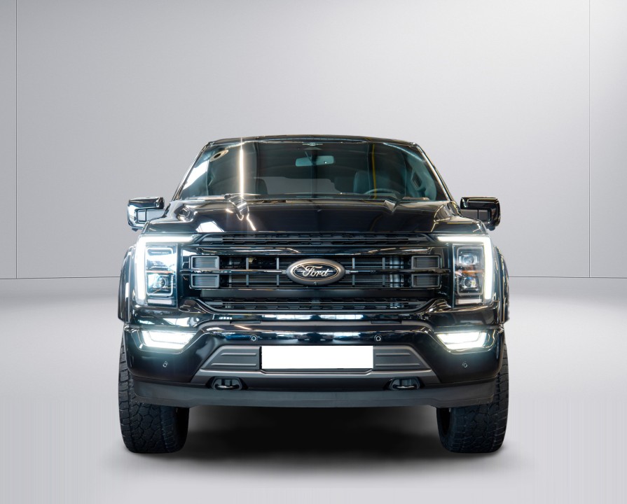 Ford F150 Lariat Black Edition 5.0 V8 (2)