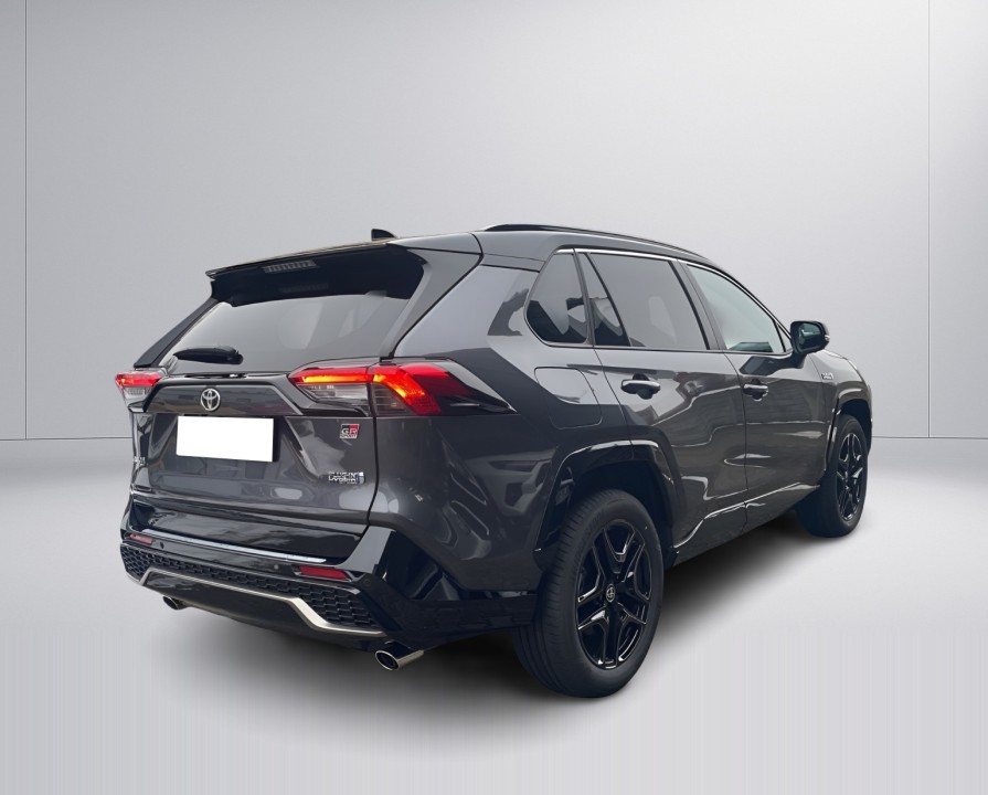 Toyota RAV4 (3)