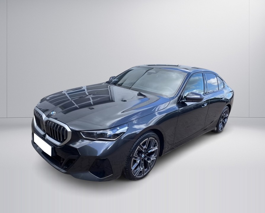 BMW Seria 5 520d M-Sport (4)