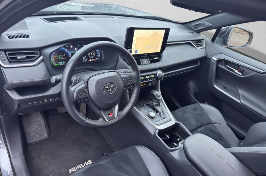 Toyota RAV4 - foto 7