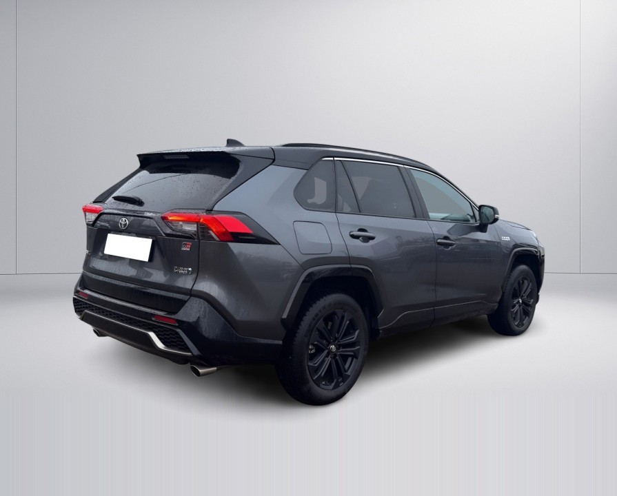 Toyota RAV4 (3)