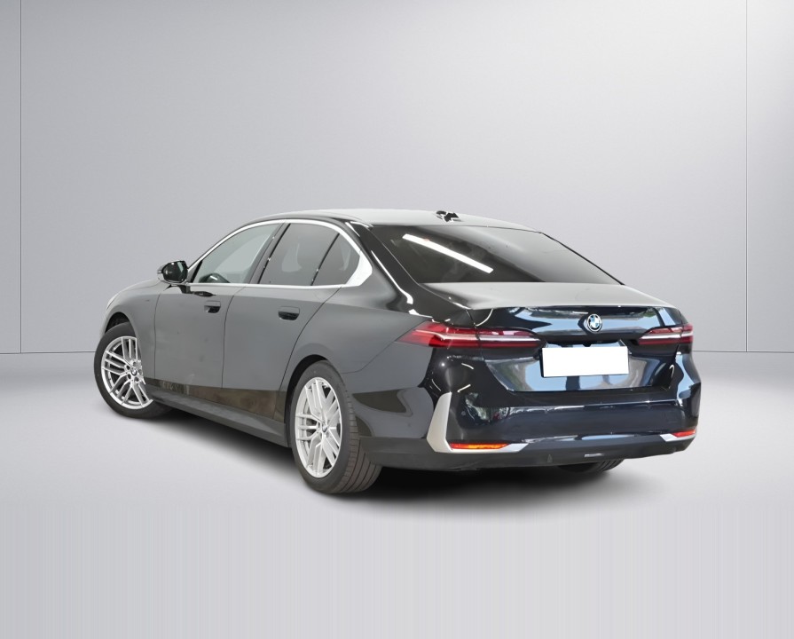 BMW Seria 5 520d xDrive (3)