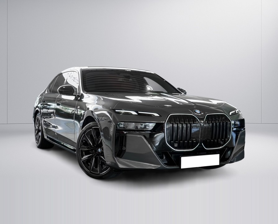 BMW Seria 7 740d xDrive M-Sport - foto 6