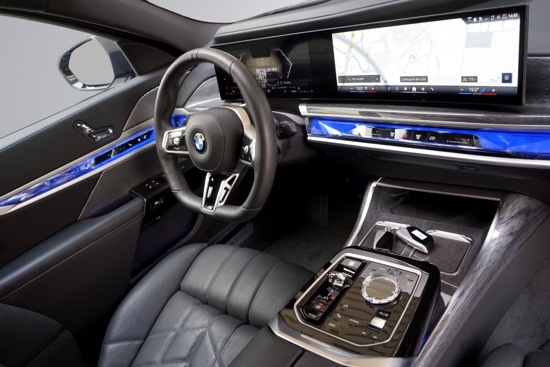 BMW Seria 7 740d xDrive M-Sport - foto 28