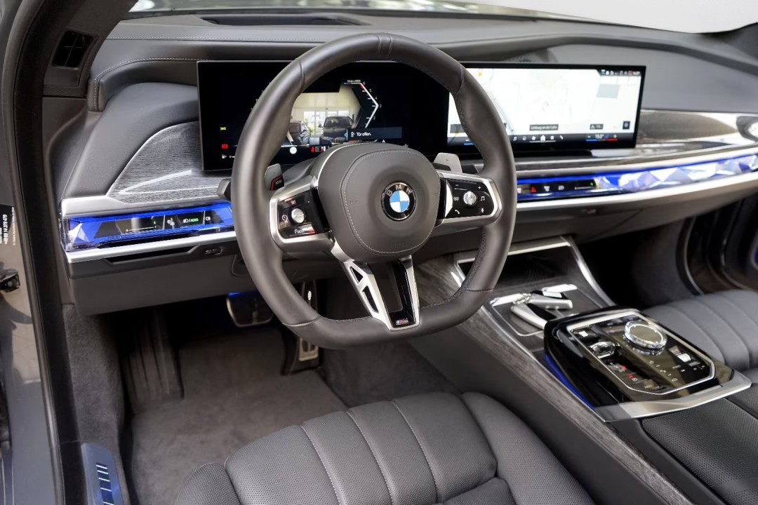 BMW Seria 7 740d xDrive M-Sport - foto 27