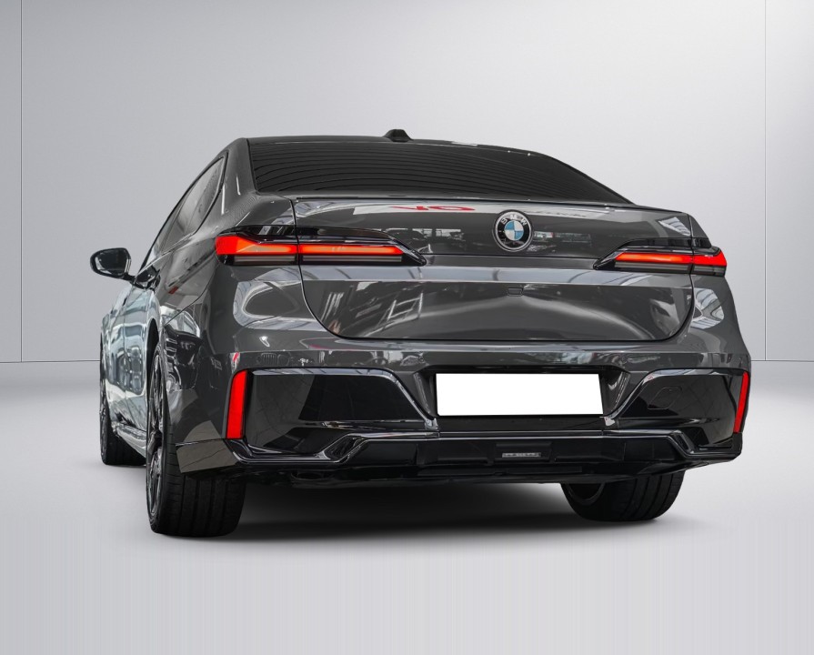 BMW Seria 7 740d xDrive M-Sport - foto 13