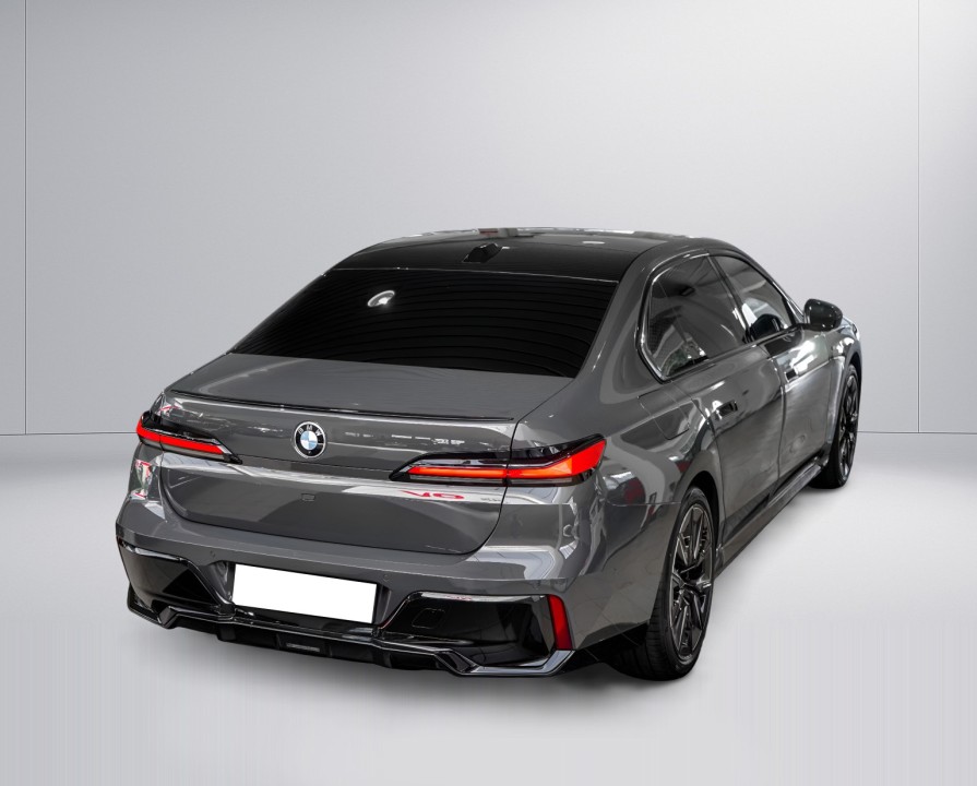 BMW Seria 7 740d xDrive M-Sport - foto 10