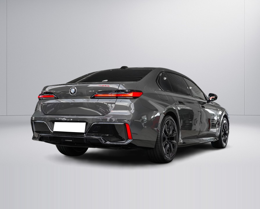 BMW Seria 7 740d xDrive M-Sport - foto 11