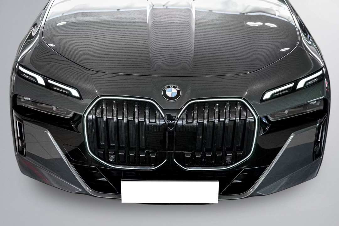 BMW Seria 7 740d xDrive M-Sport - foto 47