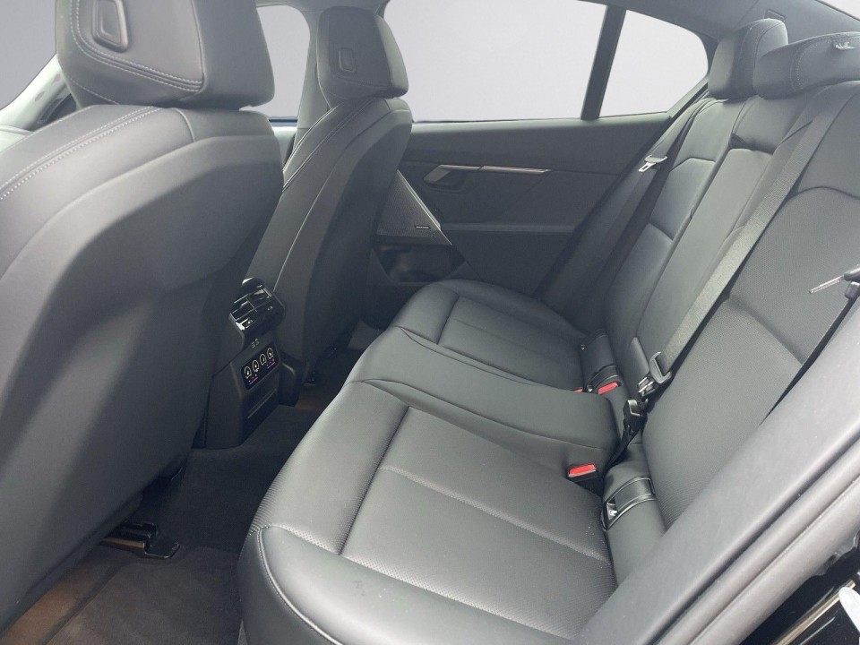 BMW Seria 5 520i - foto 10
