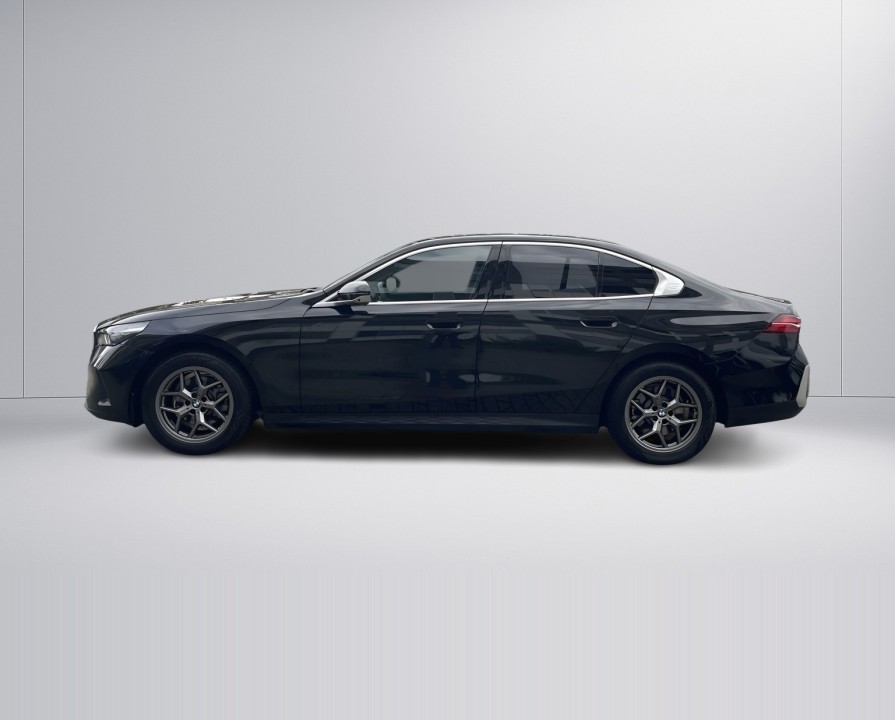 BMW Seria 5 520i - foto 6