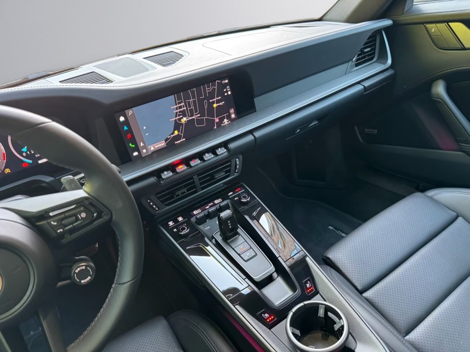 Porsche 911 Carrera - foto 13