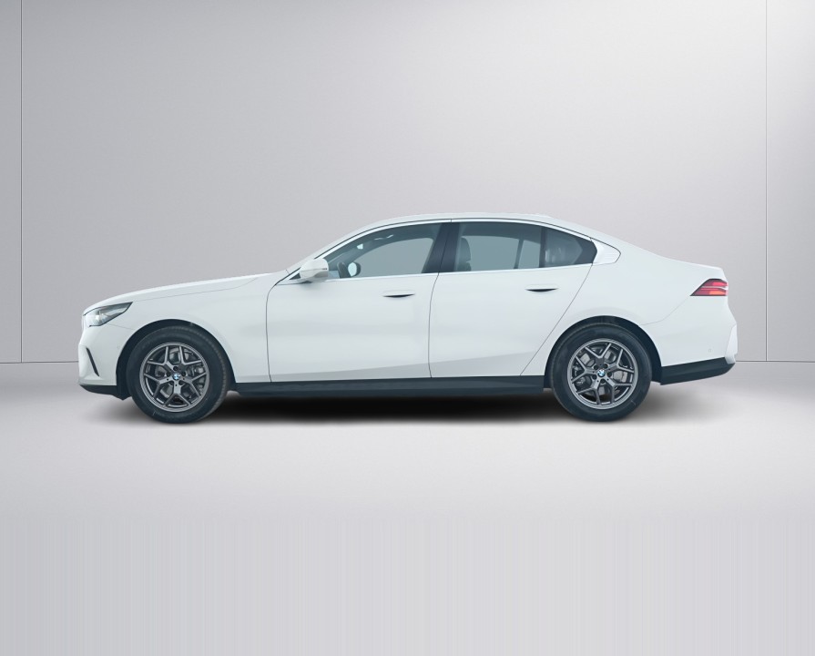 BMW Seria 5 520i - foto 6