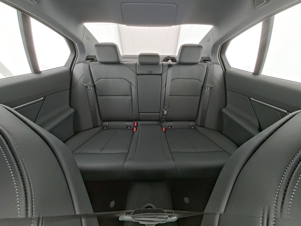 BMW Seria 5 520i - foto 12