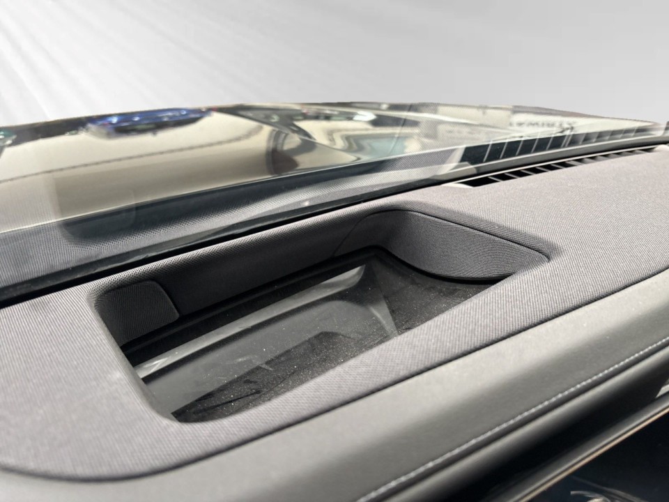 BMW Seria 7 750e xDrive - foto 11