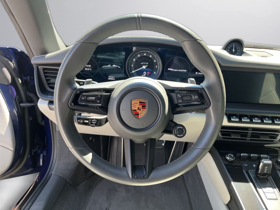 Porsche 911 Targa 4 GTS - foto 6