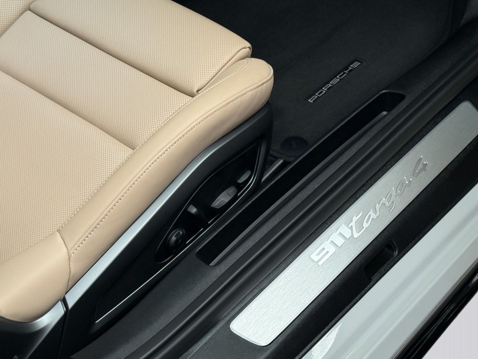 Porsche 911 Targa - foto 26