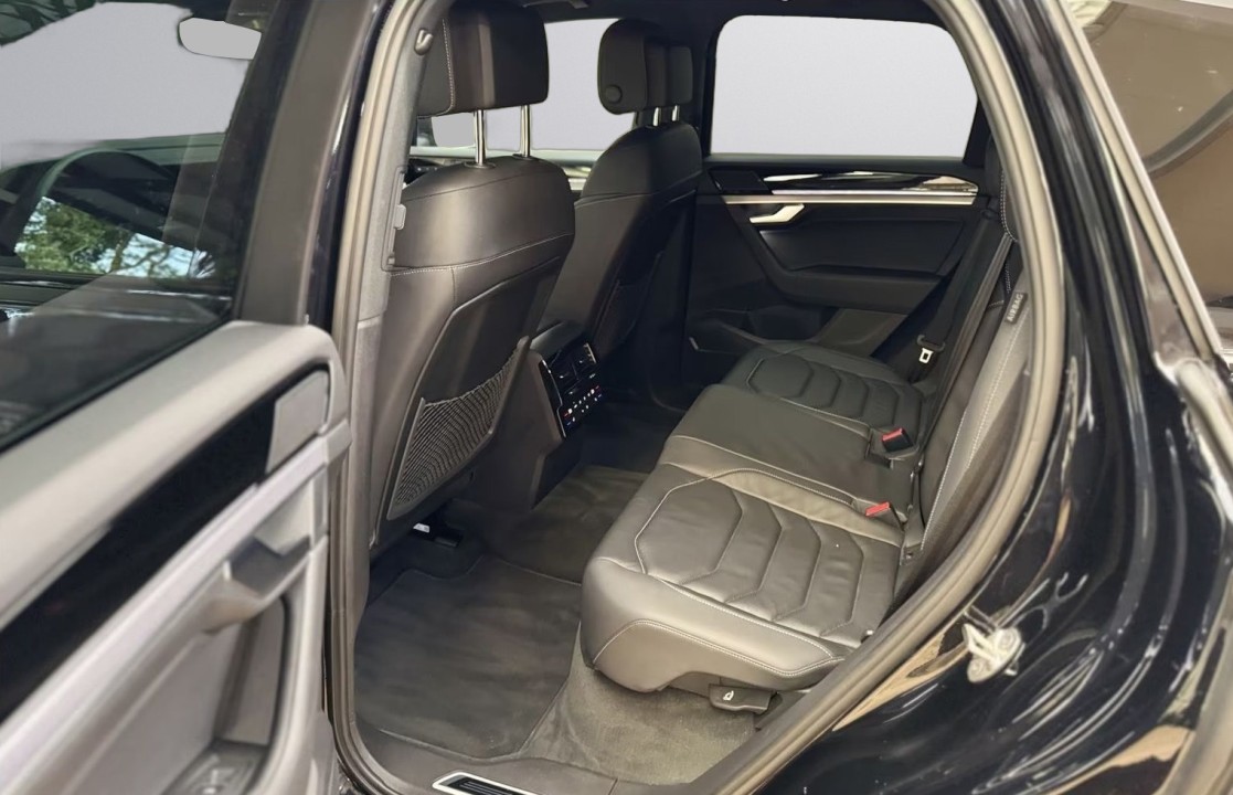 Volkswagen Touareg R-Line Black Style 4MOTION - foto 20