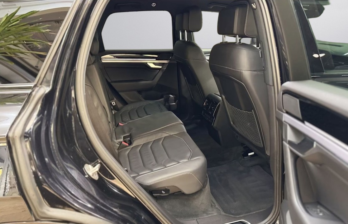 Volkswagen Touareg R-Line Black Style 4MOTION - foto 19