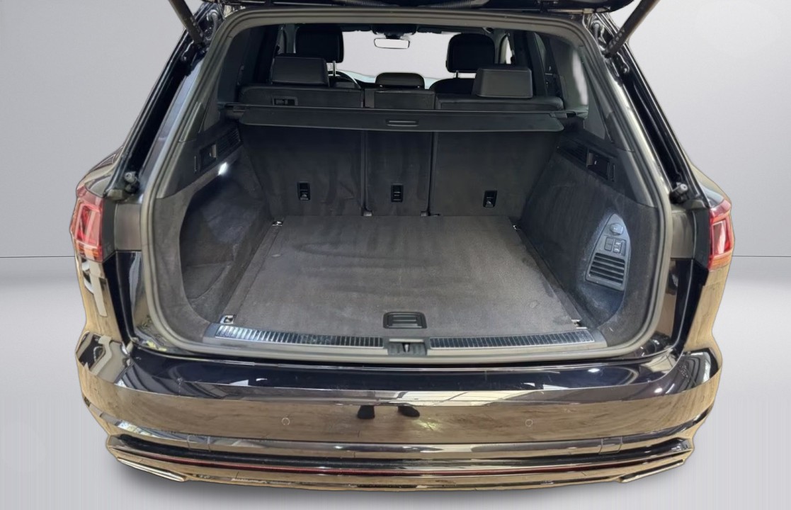 Volkswagen Touareg R-Line Black Style 4MOTION - foto 21