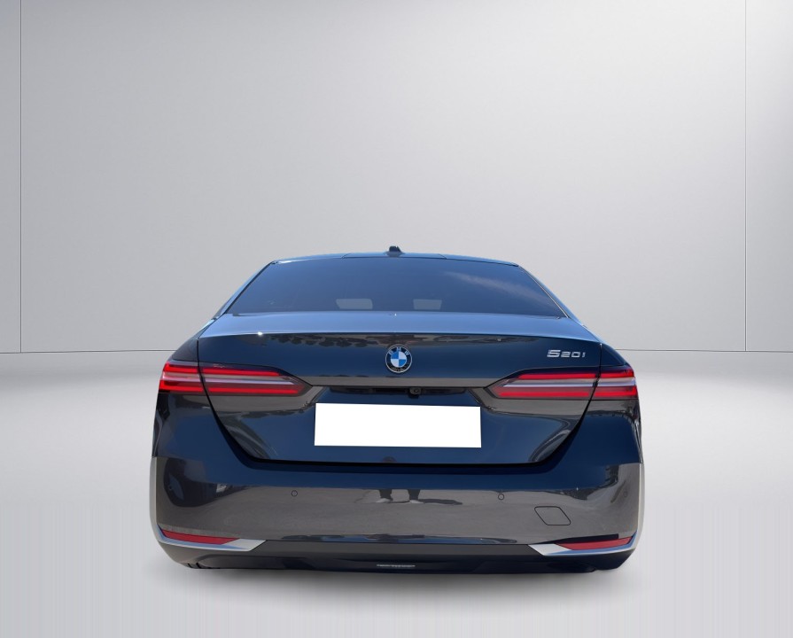 BMW Seria 5 520i Limousine (3)