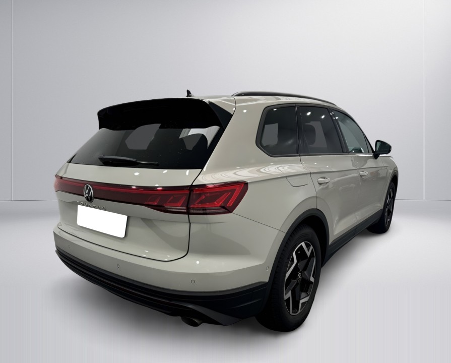 Volkswagen Touareg 3.0 TDI 4MATIC (4)