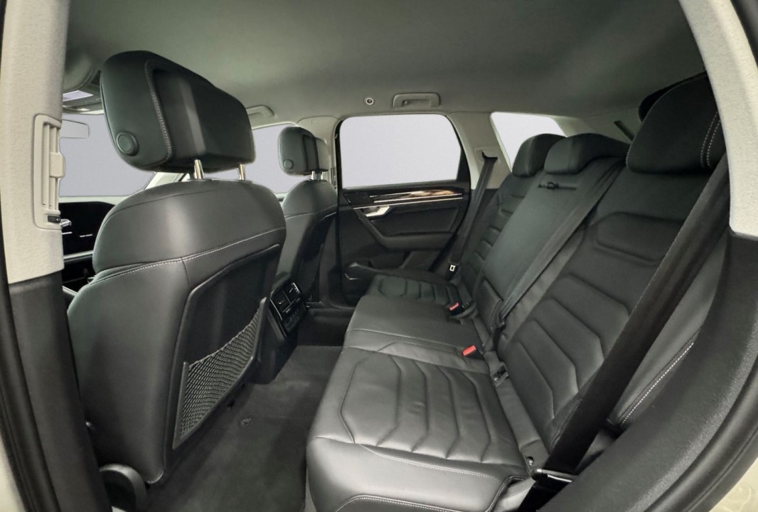 Volkswagen Touareg 3.0 TDI 4MATIC - foto 6