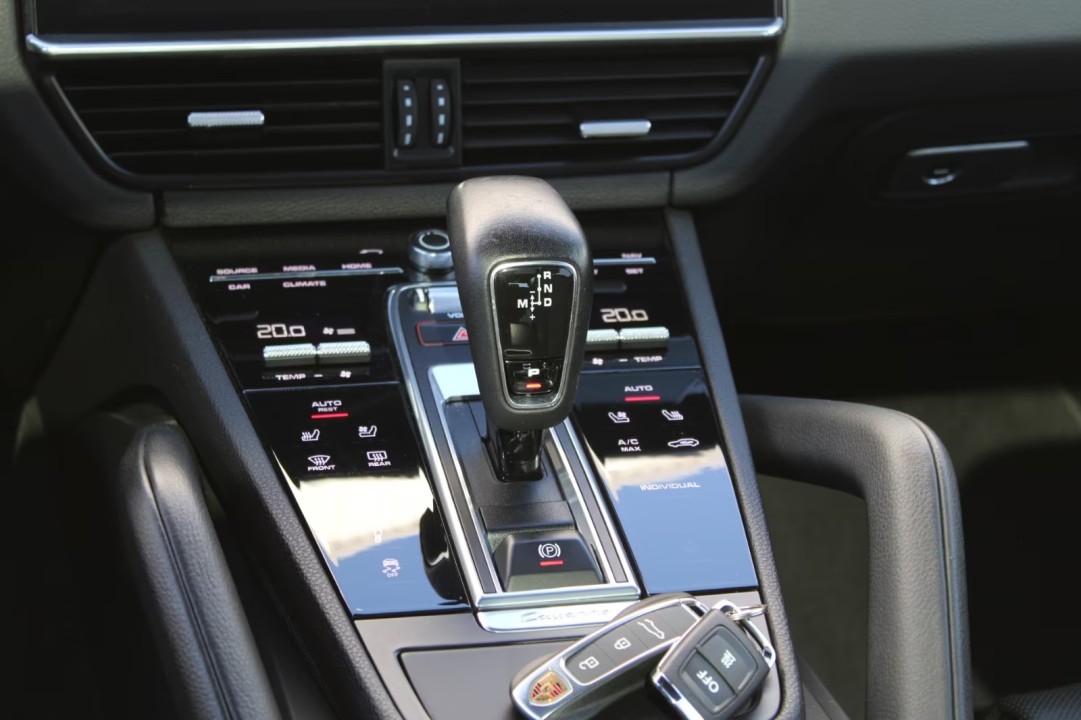 Porsche Cayenne - foto 18
