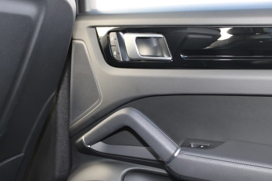 Porsche Cayenne - foto 37