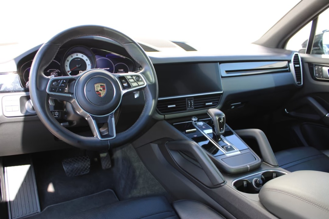 Porsche Cayenne - foto 13