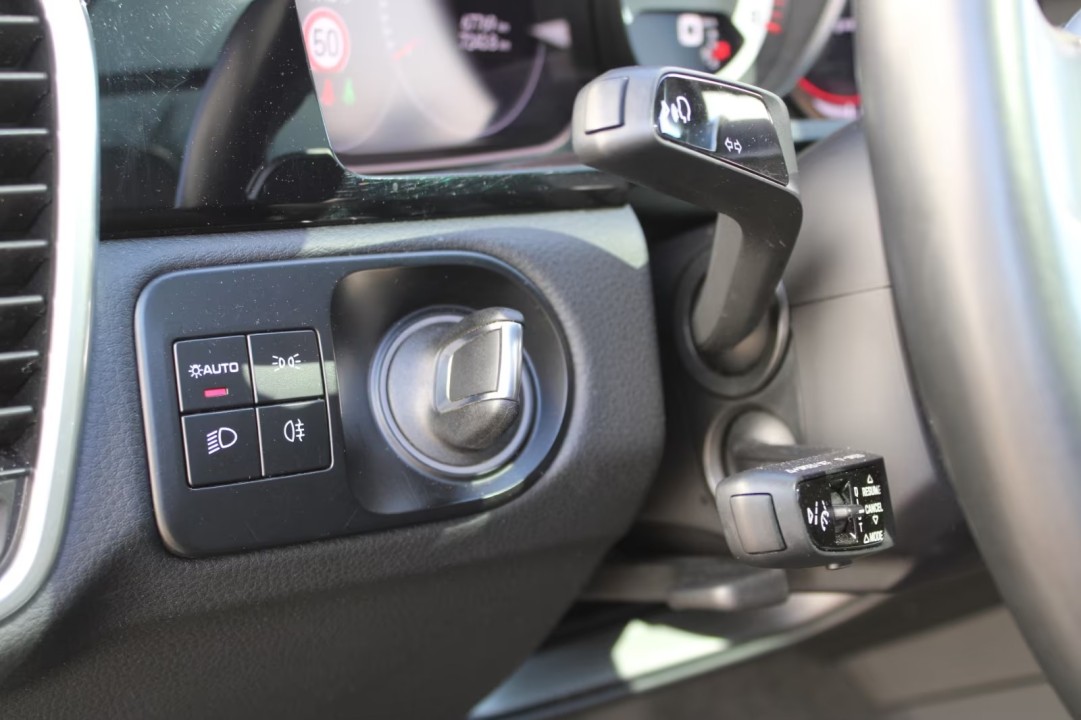 Porsche Cayenne - foto 17