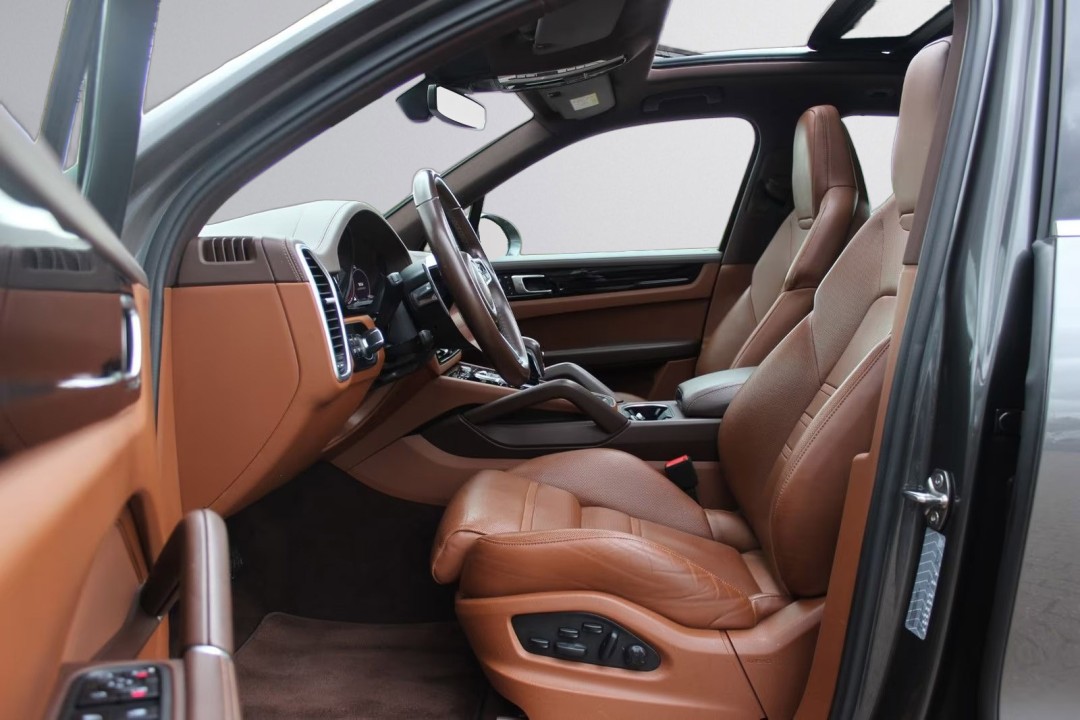 Porsche Cayenne E-Hybrid - foto 13