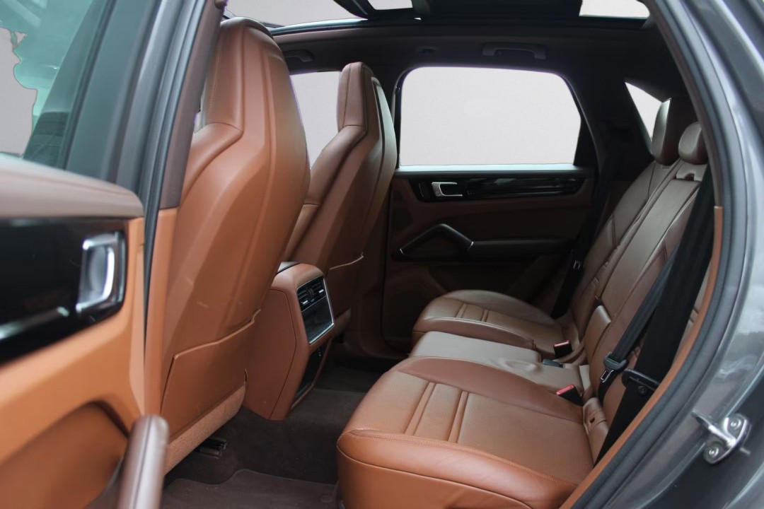 Porsche Cayenne E-Hybrid - foto 22
