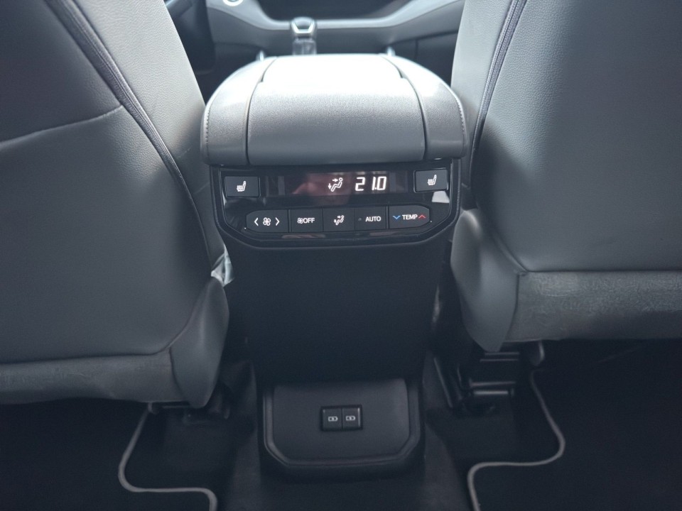 Toyota Highlander Luxury HEV - foto 18