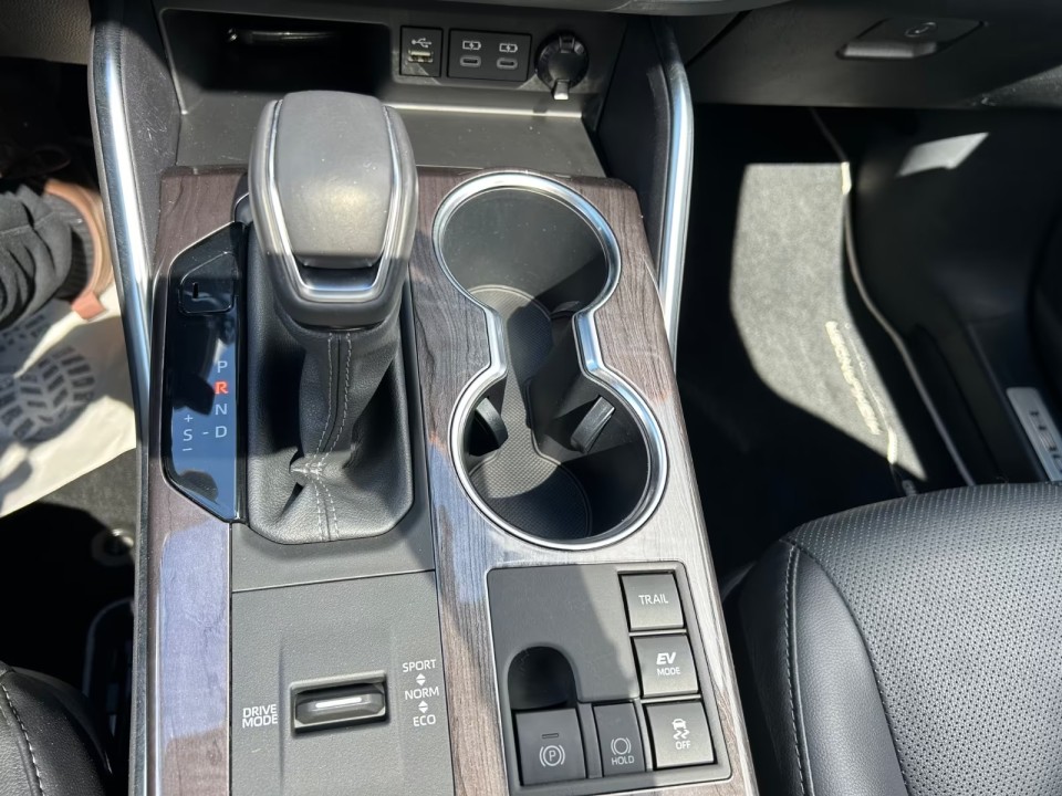 Toyota Highlander Luxury HEV - foto 11