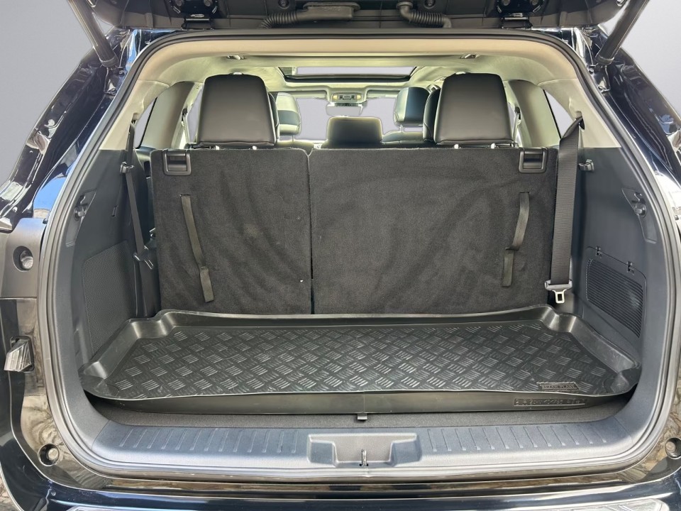 Toyota Highlander Luxury HEV - foto 17